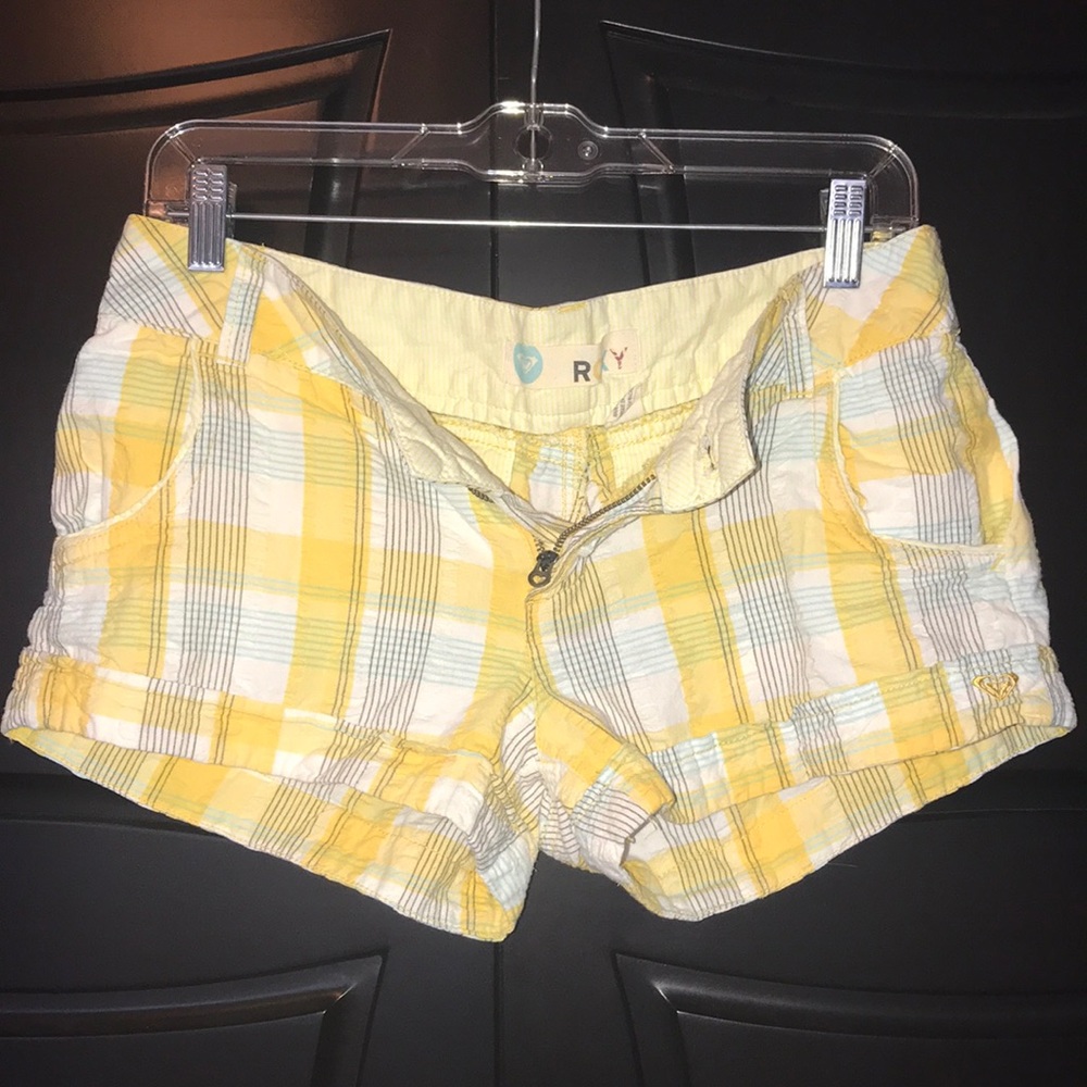 ROXY- Yellow Plaid shorts. Size 3.